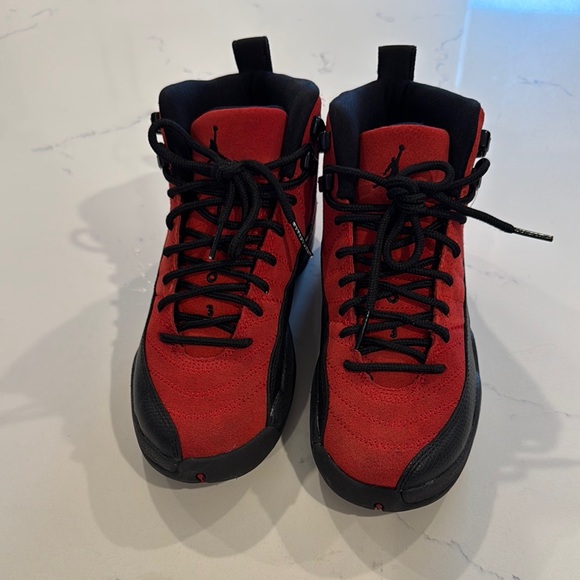 Jordan 12 Retro Reverse Flu Game Kids sz No best